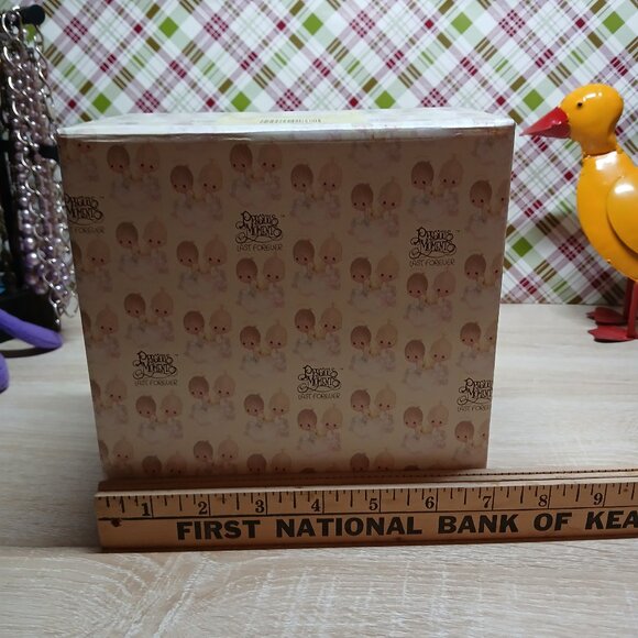 NWT Precious Moments We're Going to Miss You Christmas Holiday Ceramic Figurine - Picture 15 of 16